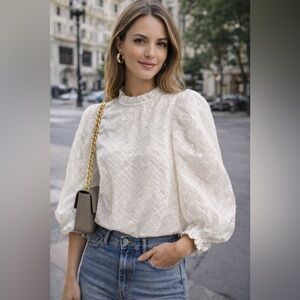 Zara White Textured Puff Sleeve Blouse Ruffle Neck Size S 🤍